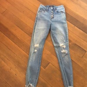 Abercrombie & Fitch high rise ankle curve ❤️